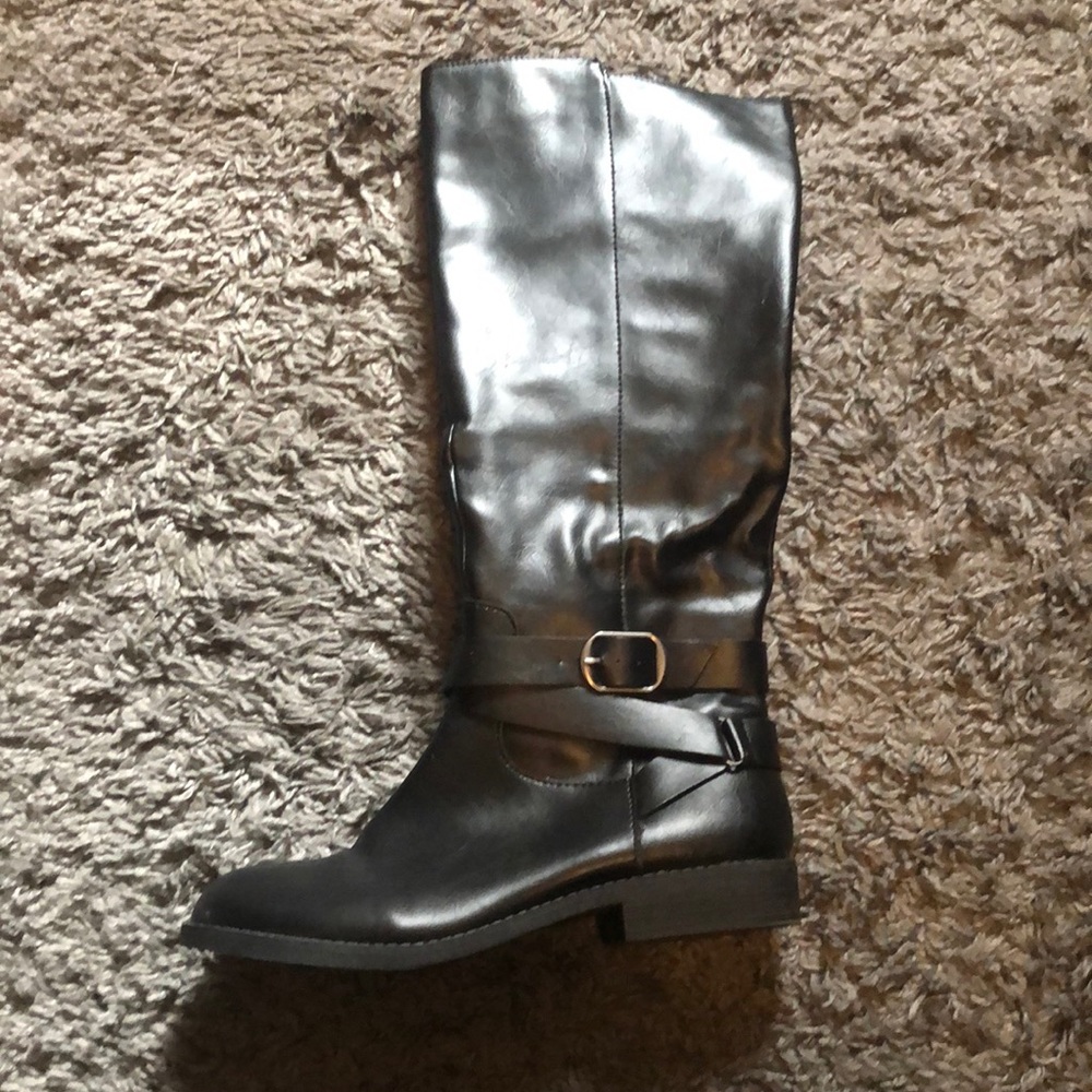 Women knee boot